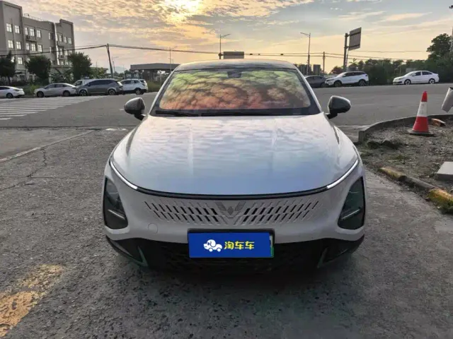 Wuling Starlight — Фото автомобиля 2
