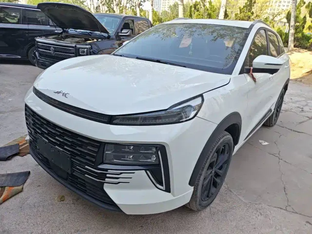 Фотография автомобиля — JAC Motors JAC QX PHEV