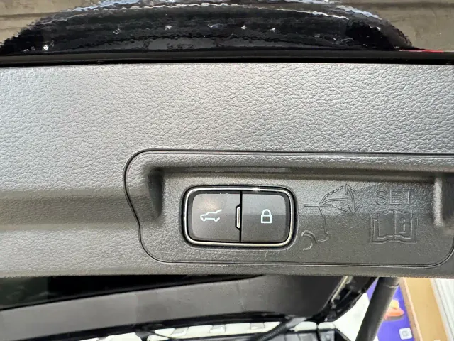 Ford Explorer — Фото автомобиля 25
