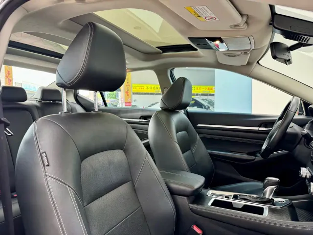 Nissan Teana — Фото автомобиля 14