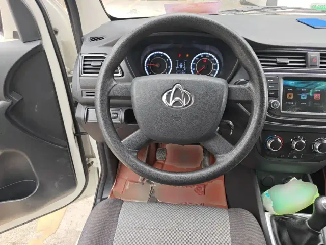Changan Ono S — Фото автомобиля 11