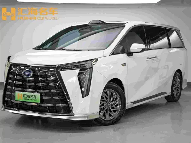 Фотография автомобиля — GAC Trumpchi Xiangwang M8