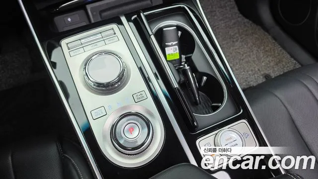 Genesis GV80 — Фото автомобиля 12