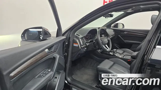 Audi Q5 FY — Фото автомобиля 10