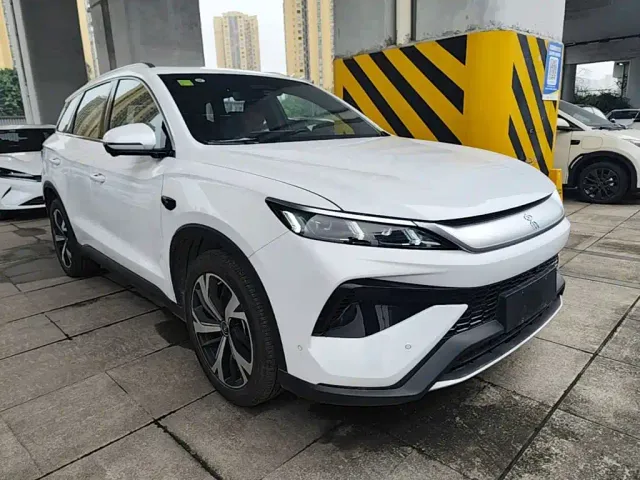 BYD Song Pro — Фото автомобиля 3