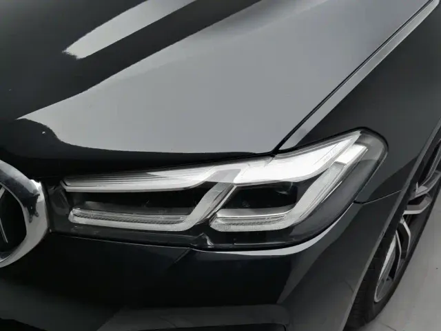 BMW 5 Series — Фото автомобиля 7