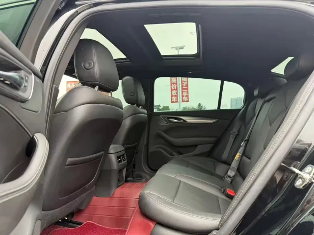 Cadillac CT5 — Фото автомобиля 6