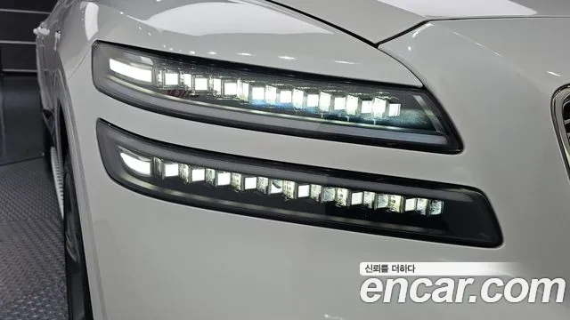 Genesis GV80 — Фото автомобиля 7