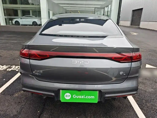 BYD Qin L — Фото автомобиля 5
