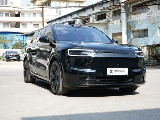Aito M7 — Фото автомобиля 2