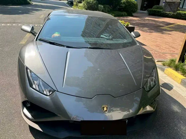 Фотография автомобиля — Lamborghini Huracan