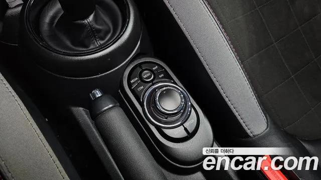 Mini Cooper — Фото автомобиля 30