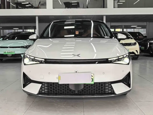 Xpeng P5 — Фото автомобиля 2