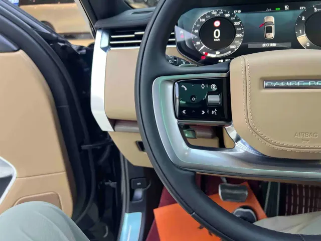 Land Rover Range Rover — Фото автомобиля 13