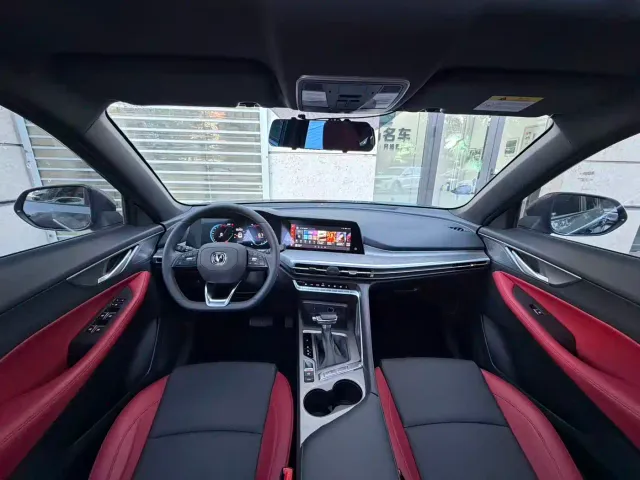 Changan CS35 Plus — Фото автомобиля 7