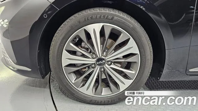 Kia K8 Signature — Фото автомобиля 5