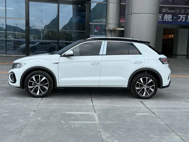 Volkswagen T-Roc — Фото автомобиля 4