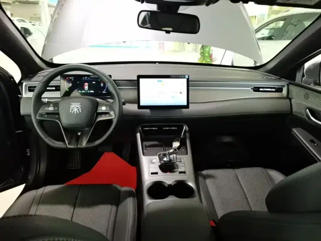 BYD Qin PLUS — Фото автомобиля 9