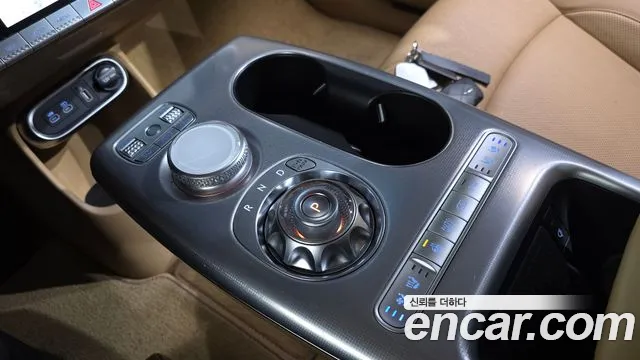 Genesis GV60 — Фото автомобиля 12