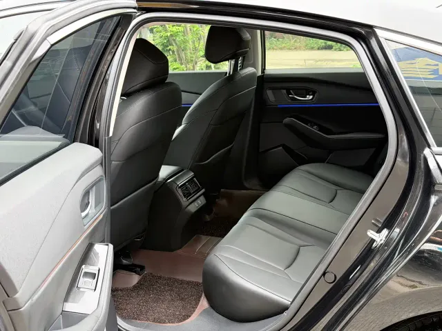 Honda Accord — Фото автомобиля 8