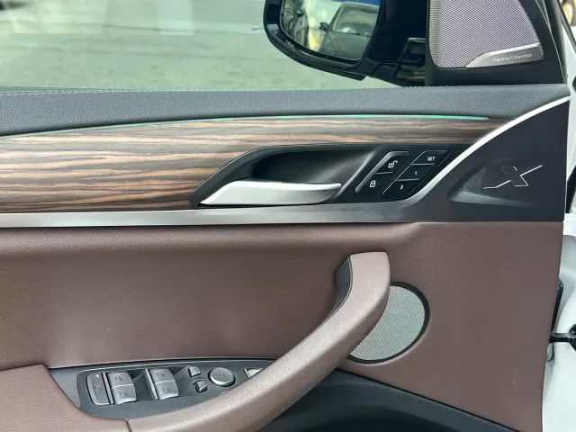 BMW X3 — Фото автомобиля 14
