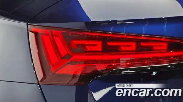 Audi SQ5 FY — Фото автомобиля 22