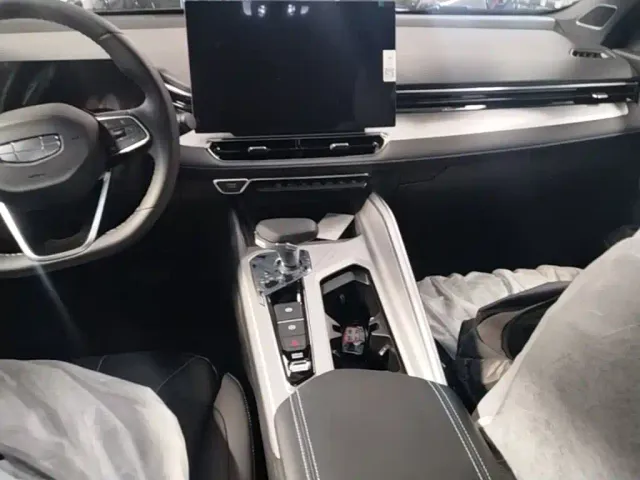 Geely Xingrui — Фото автомобиля 13