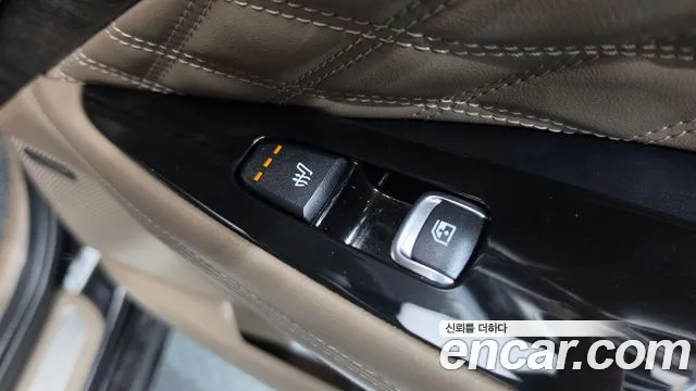 Kia K8 Hybrid — Фото автомобиля 16