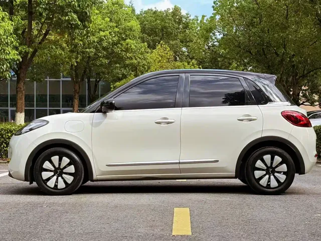 Wuling Bingo — Фото автомобиля 8