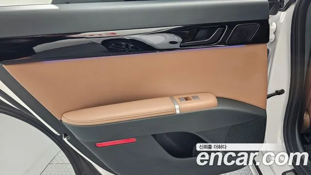 Hyundai Grandeur GN7 — Фото автомобиля 14