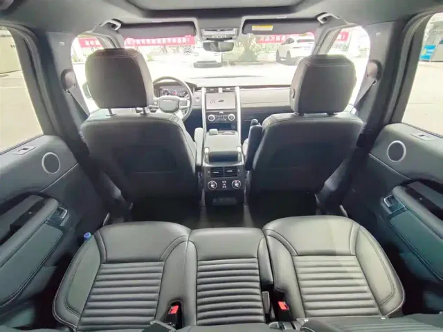 Land Rover Discovery — Фото автомобиля 14