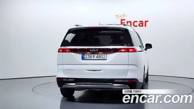 Kia Canival Carnival 4 поколение Дизель 9 мест Signature — Фото автомобиля 4