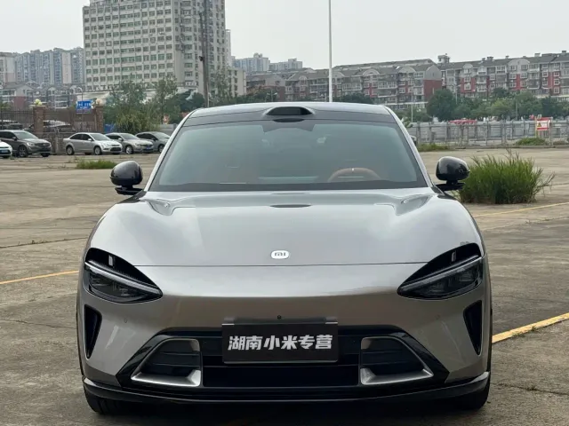 Xiaomi YU7 — Фото автомобиля 2