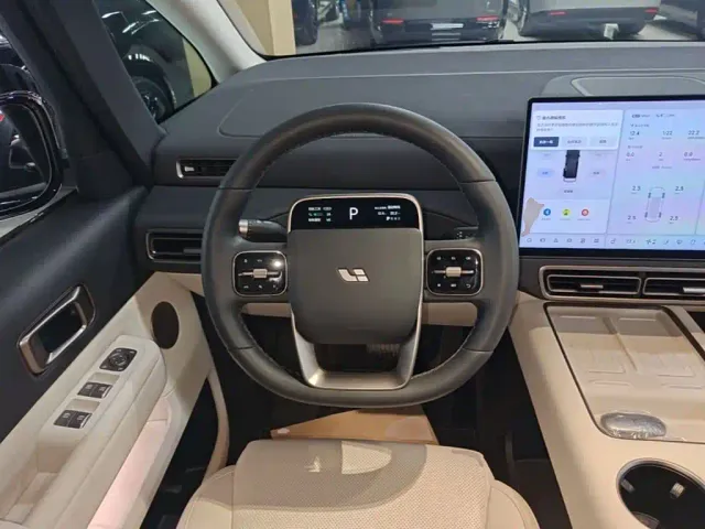 Li Auto MEGA — Фото автомобиля 10