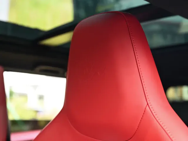 Land Rover Range Rover Sport — Фото автомобиля 16