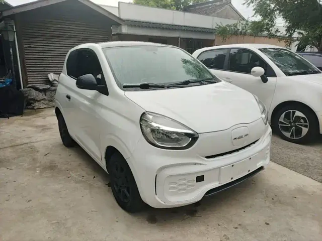 Roewe Clever — Фото автомобиля 3