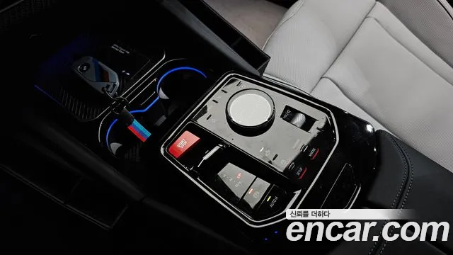 BMW M5 G90 — Фото автомобиля 12