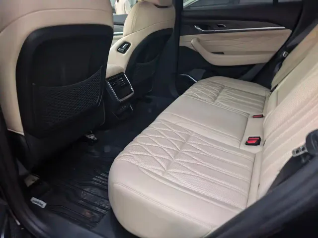 Geely Xingyue L — Фото автомобиля 5
