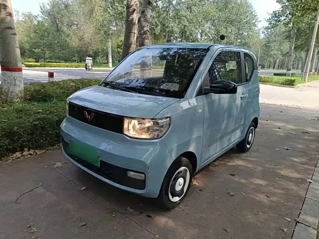 Фотография автомобиля — Wuling Hongguang Mini EV