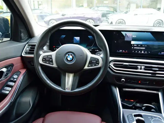 BMW i3 — Фото автомобиля 10