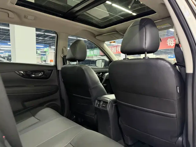 Nissan X-Trail — Фото автомобиля 9