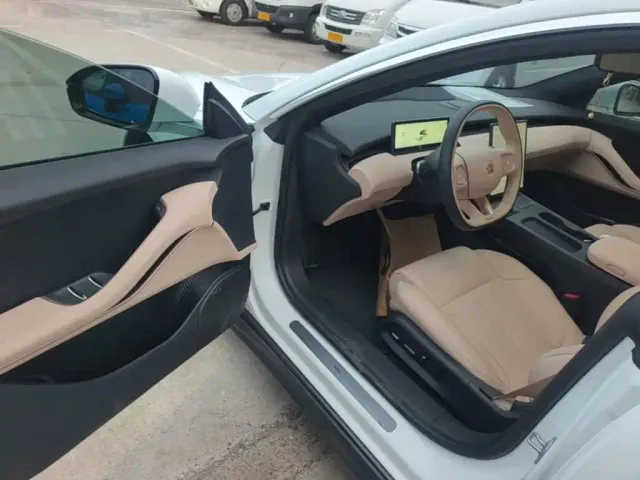 Nio ET5 Touring — Фото автомобиля 11