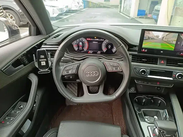 Audi A4L — Фото автомобиля 10