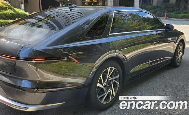 Hyundai Grandeur GN7 — Фото автомобиля 2