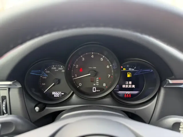 Porsche Macan — Фото автомобиля 17