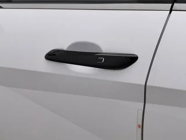 Hyundai Elantra — Фото автомобиля 18