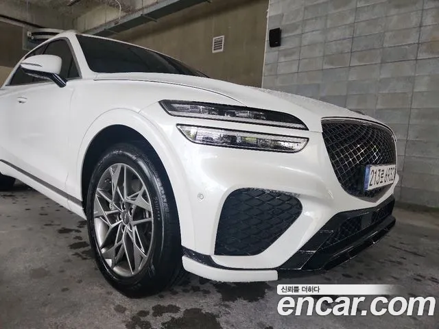 Genesis GV70 — Фото автомобиля 4