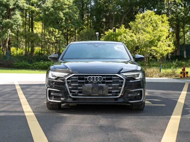 Audi A6L — Фото автомобиля 2