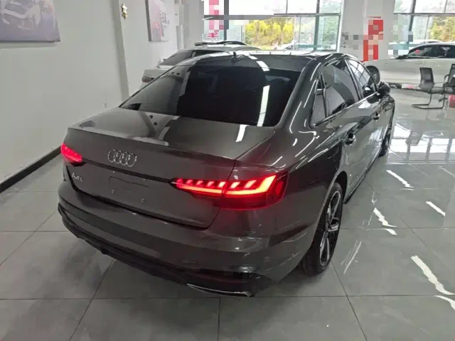Audi A4L — Фото автомобиля 6