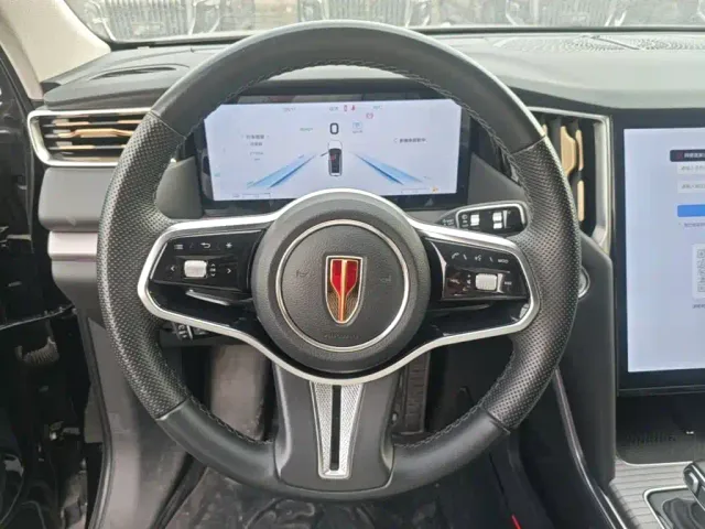 Hongqi HS7 PHEV — Фото автомобиля 10